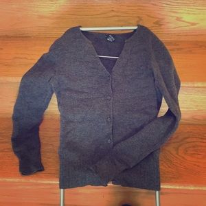 Gray GAP Cardigan (small)